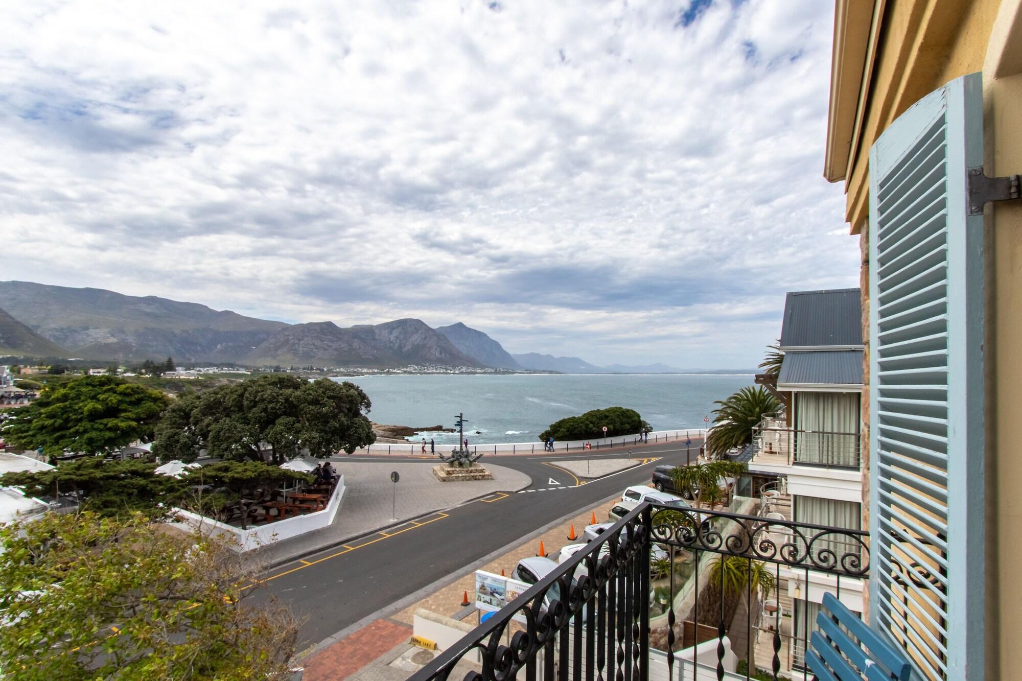 Burgundy Boutique & Hermanus